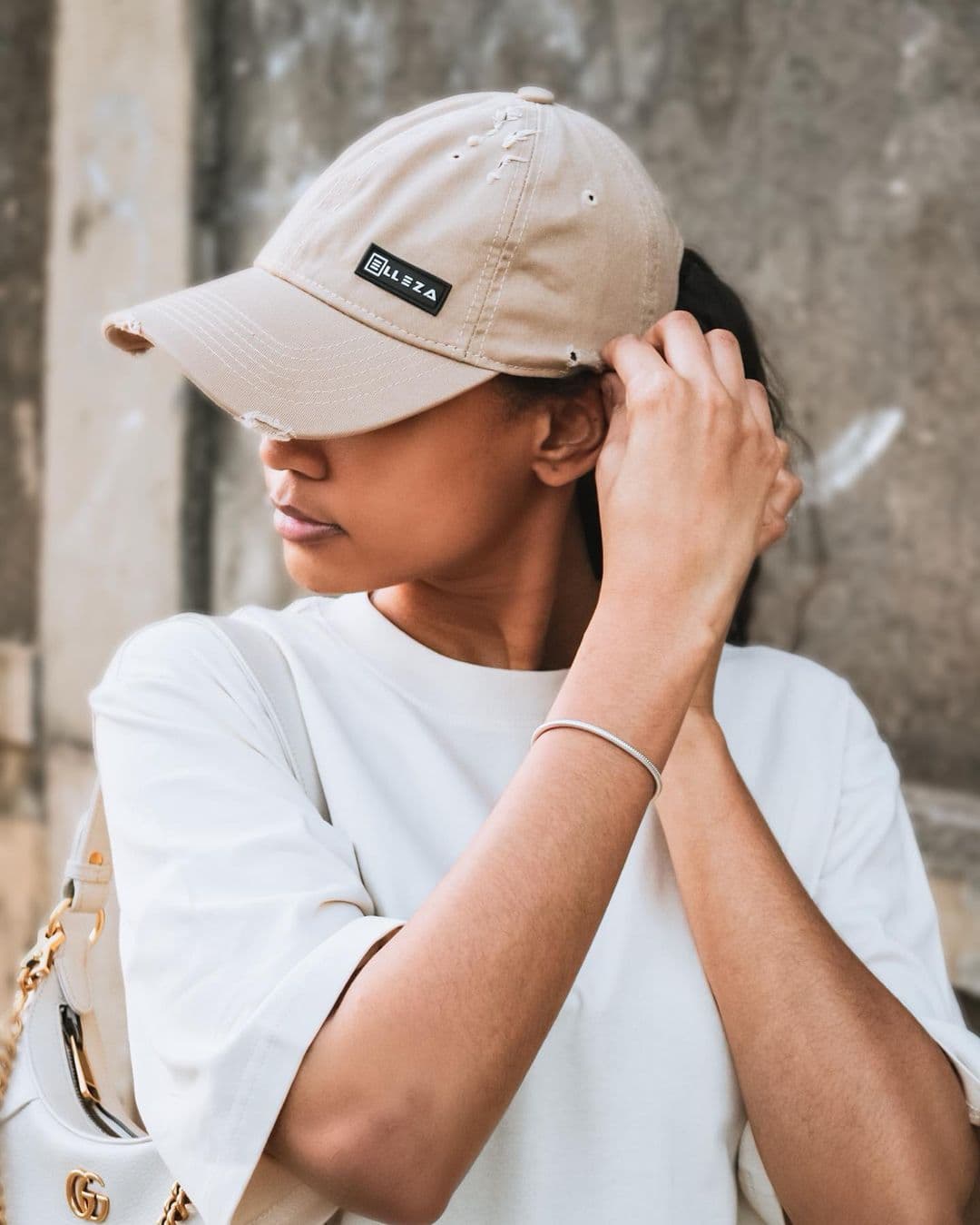 Elleza Cap